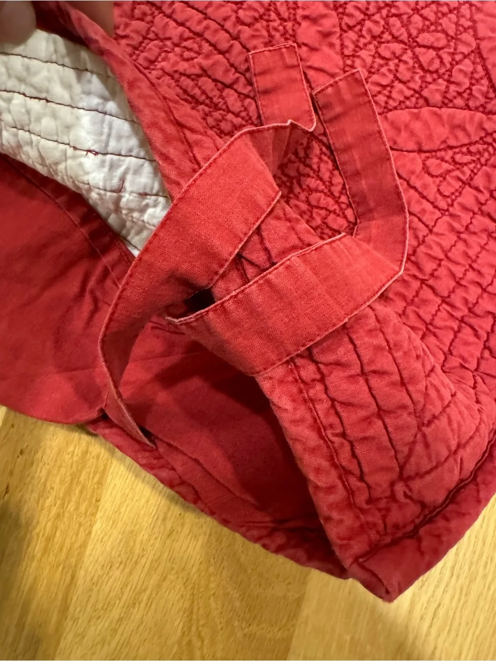 Pottery Barn  ~  quilted  Linen cotton side-tie  2 Pillow shams